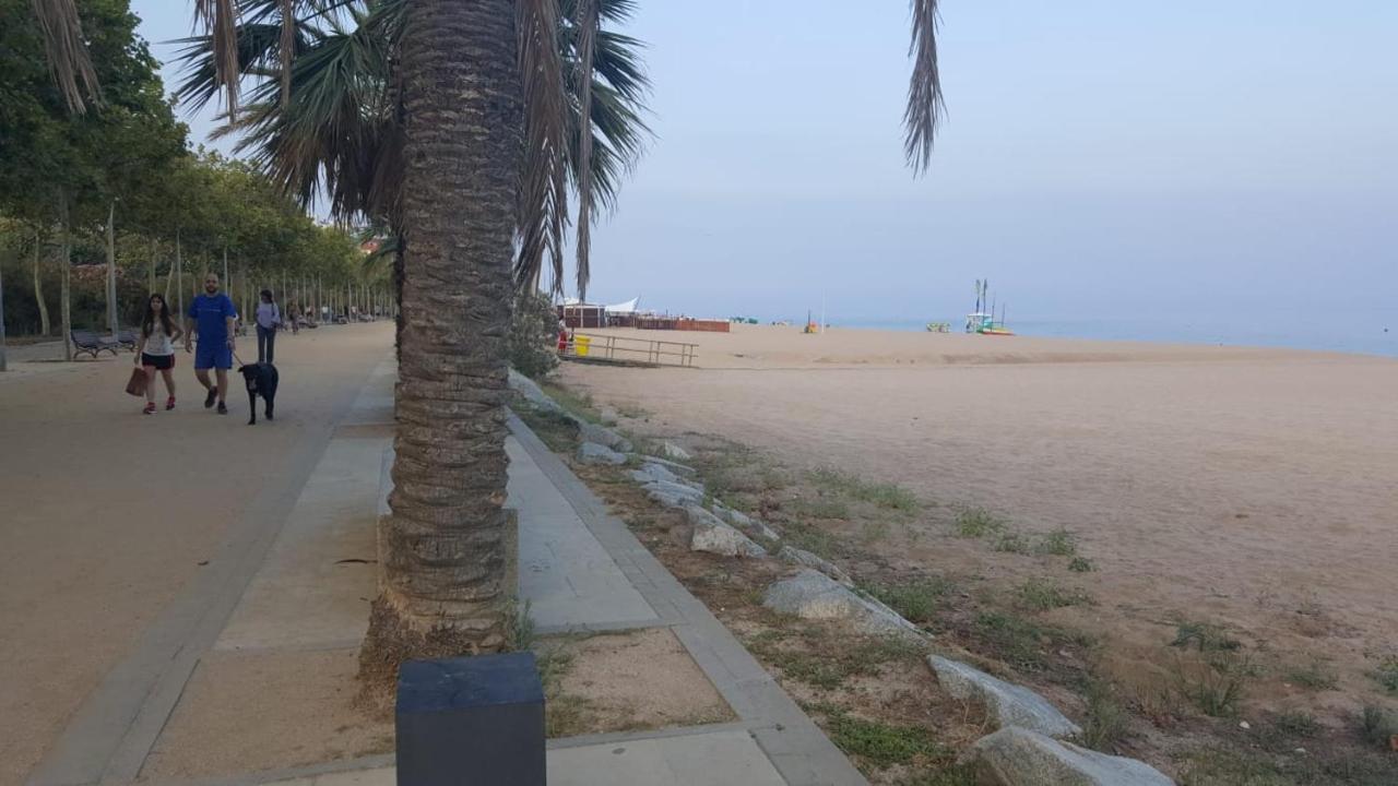 Apart 2 Habit Vistas Playa Y Montana Lift Parking Calella Eksteriør bilde
